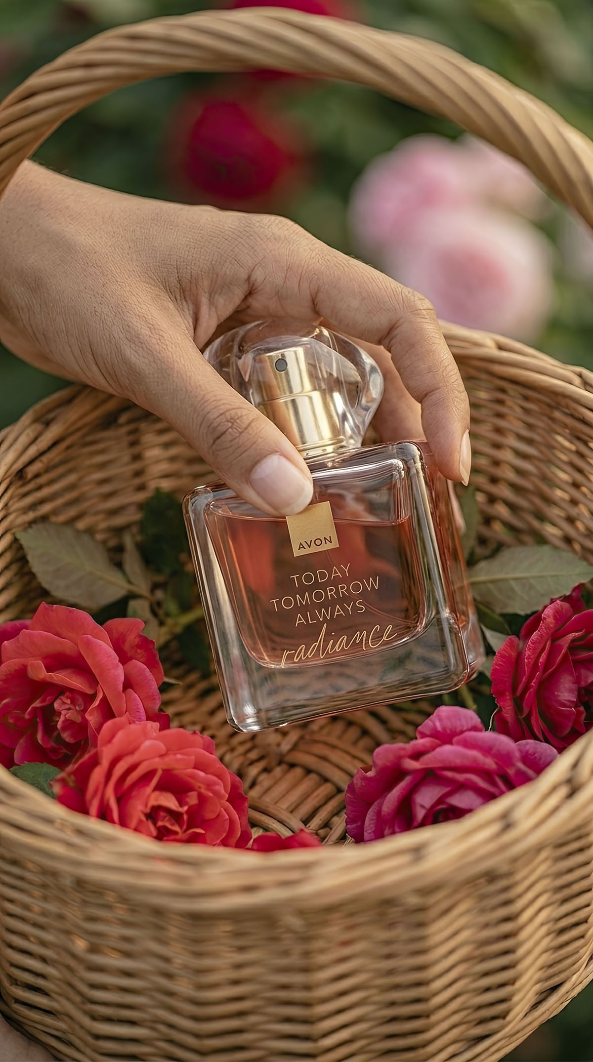 Keyframe 3 — Lifting the Radiance bottle from the basket